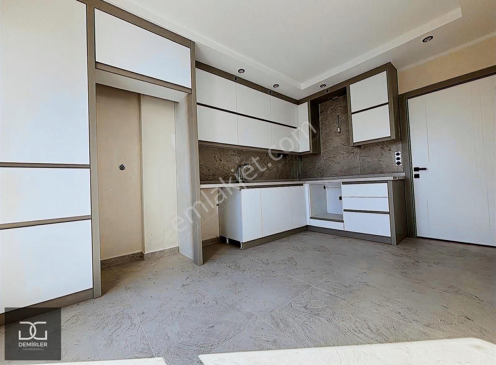 Demirler'den Çakmakta Manzaralı Ebeveyn Banyolu 2+1 Daireler - Görsel 16