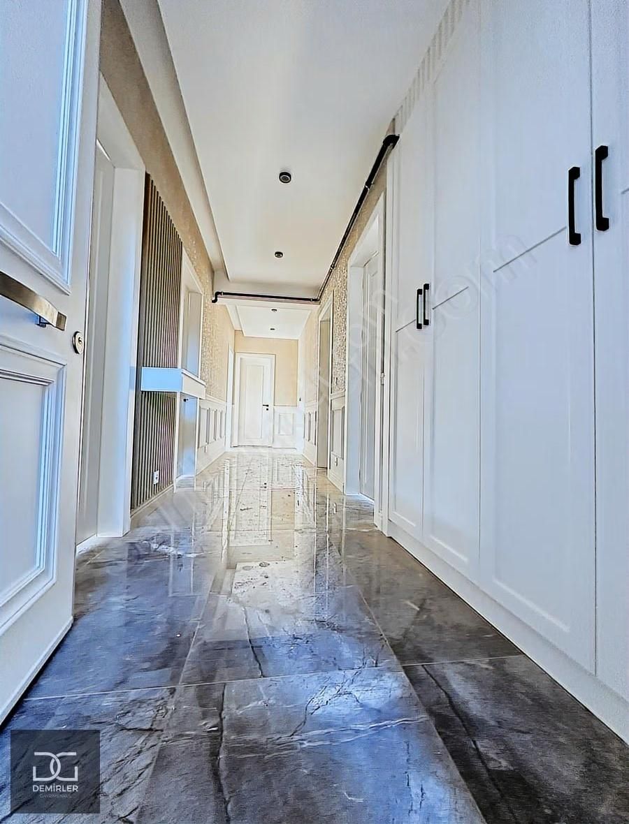Demirler'den Panjurlu Ebeveyn Banyolu 3+1 Satılık Daire - Görsel 15