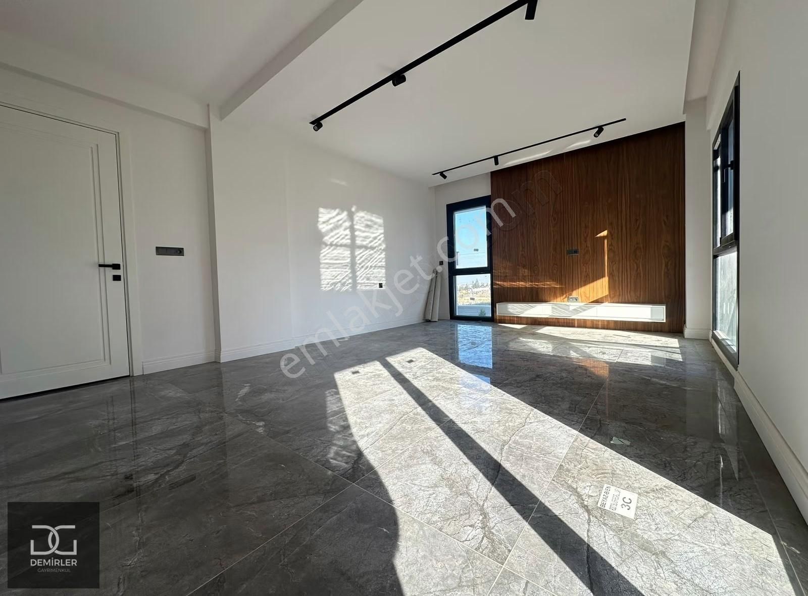 Demirler'den Panjurlu Ebeveyn Banyolu 3+1 Satılık Daire - Görsel 20