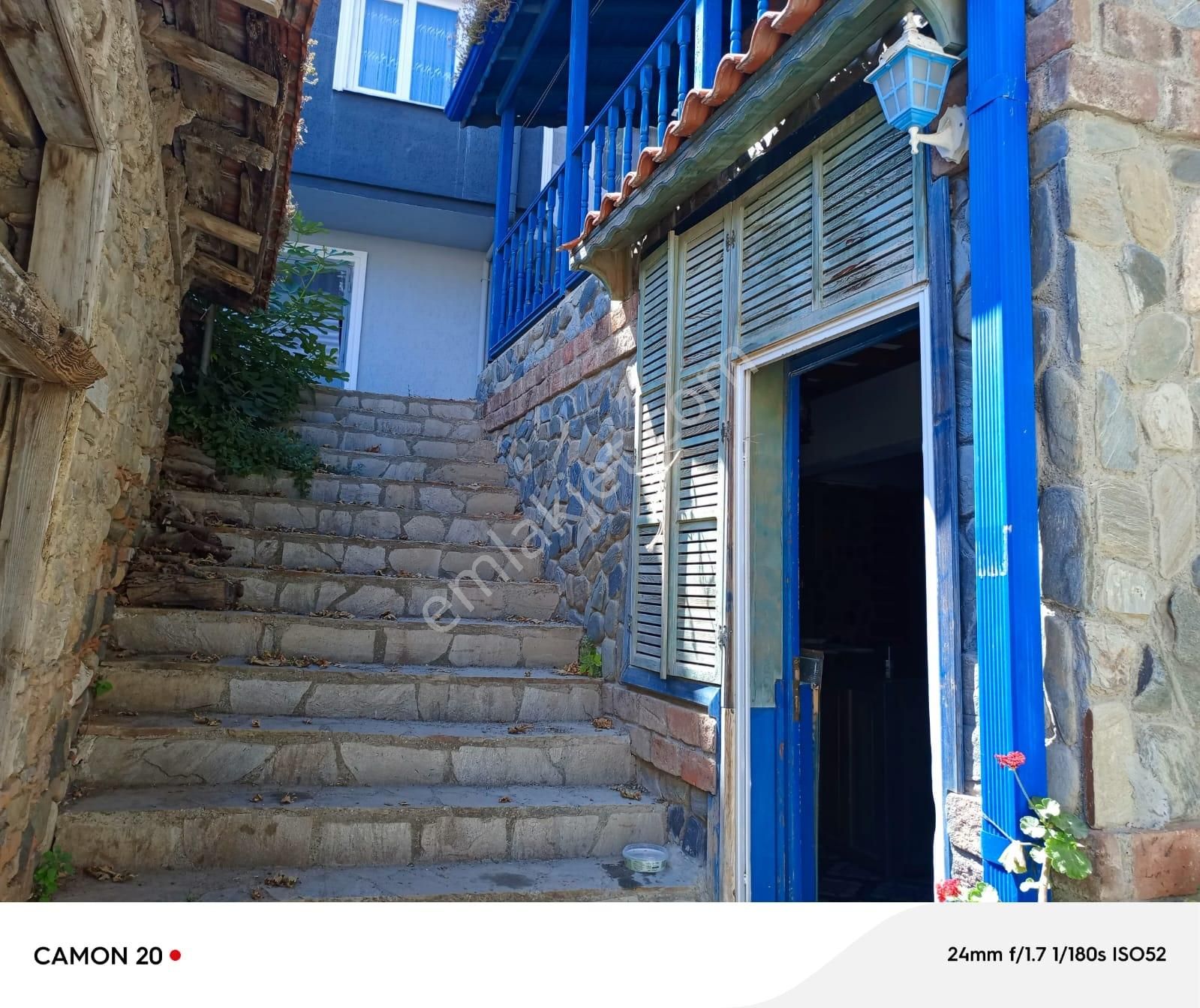 Mudanya Kumyaka Merkezde Satılık Özel Yapım Müstakil Ev / İşyeri - Görsel 2