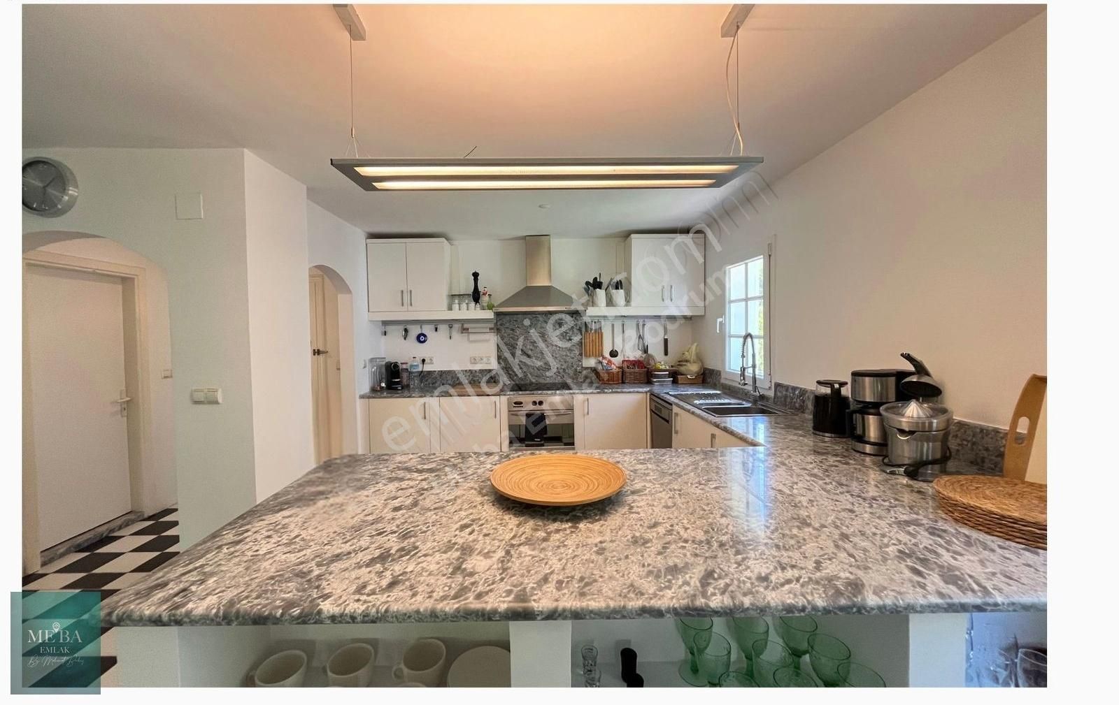 Bodrum Küçükbük'te 3,5+1 Kiralık, Eşyalı Taş Villa - Görsel 5