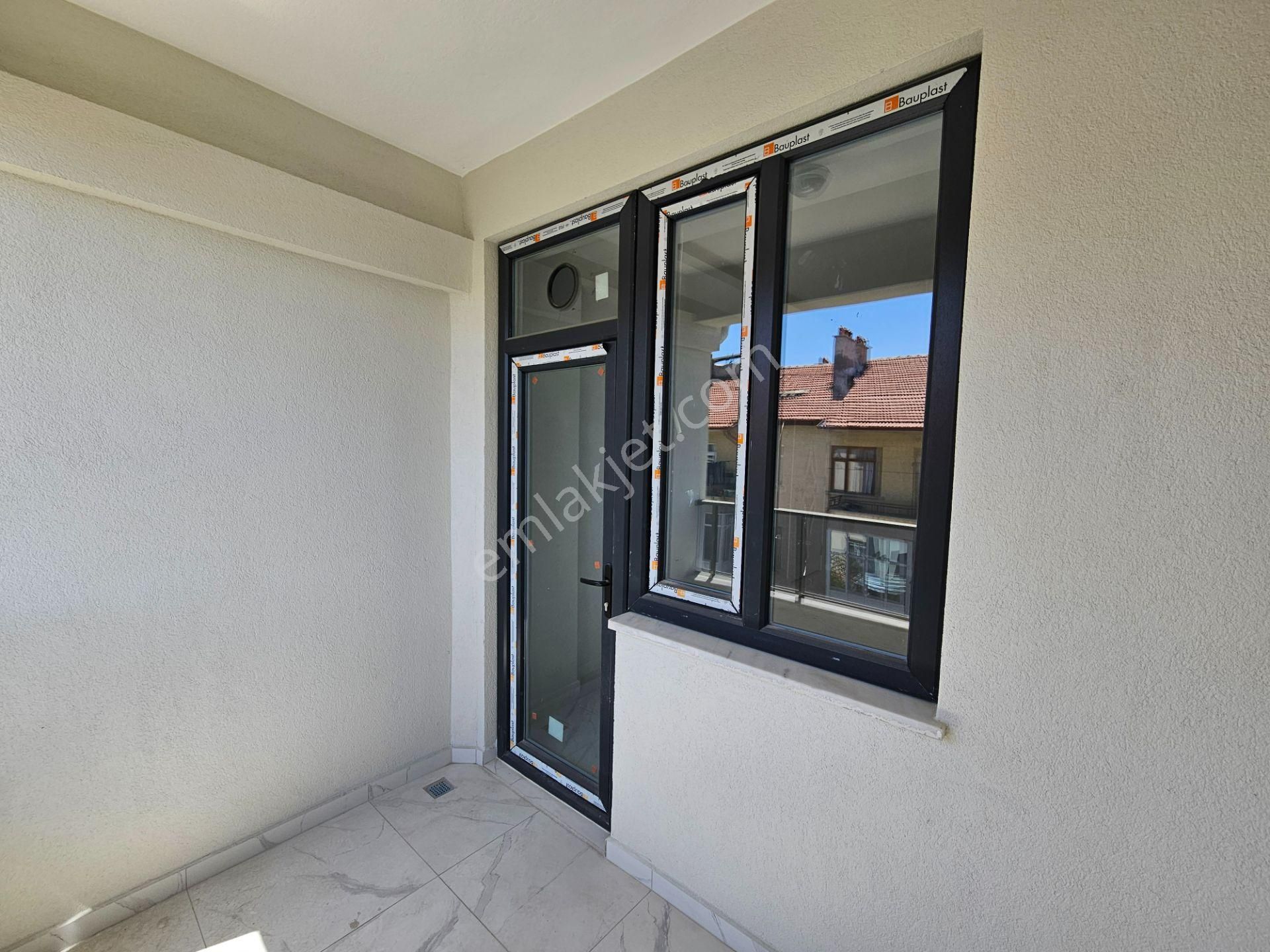 Sakarya Mahallesinde Salı Pazarına Oldukça Yakın Lüks 3+1 Sıfır Fırsat Lüx Daireler - Görsel 14