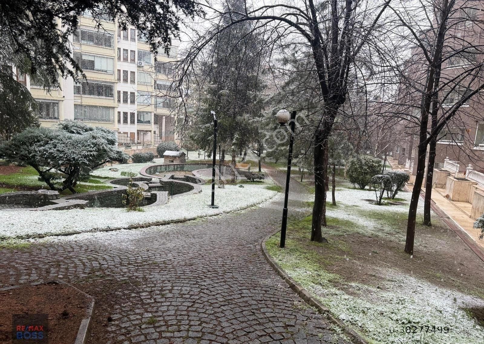 Batıkent Kentkoop Site İçerisinde Geniş Tip Kapalı Otoparklı 3+1 - Görsel 24