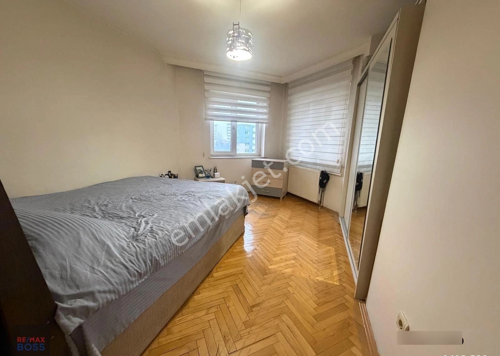 Batıkent Kentkoop Site İçerisinde Geniş Tip Kapalı Otoparklı 3+1 - Görsel 12