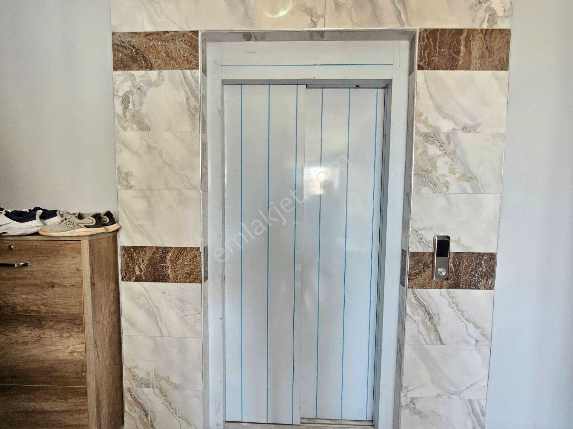 Selahaddin Eyyübi Mh. Beşyüzevler Semt Pazarı Yakını 3+1 Satılık Lüx Daire - Görsel 35