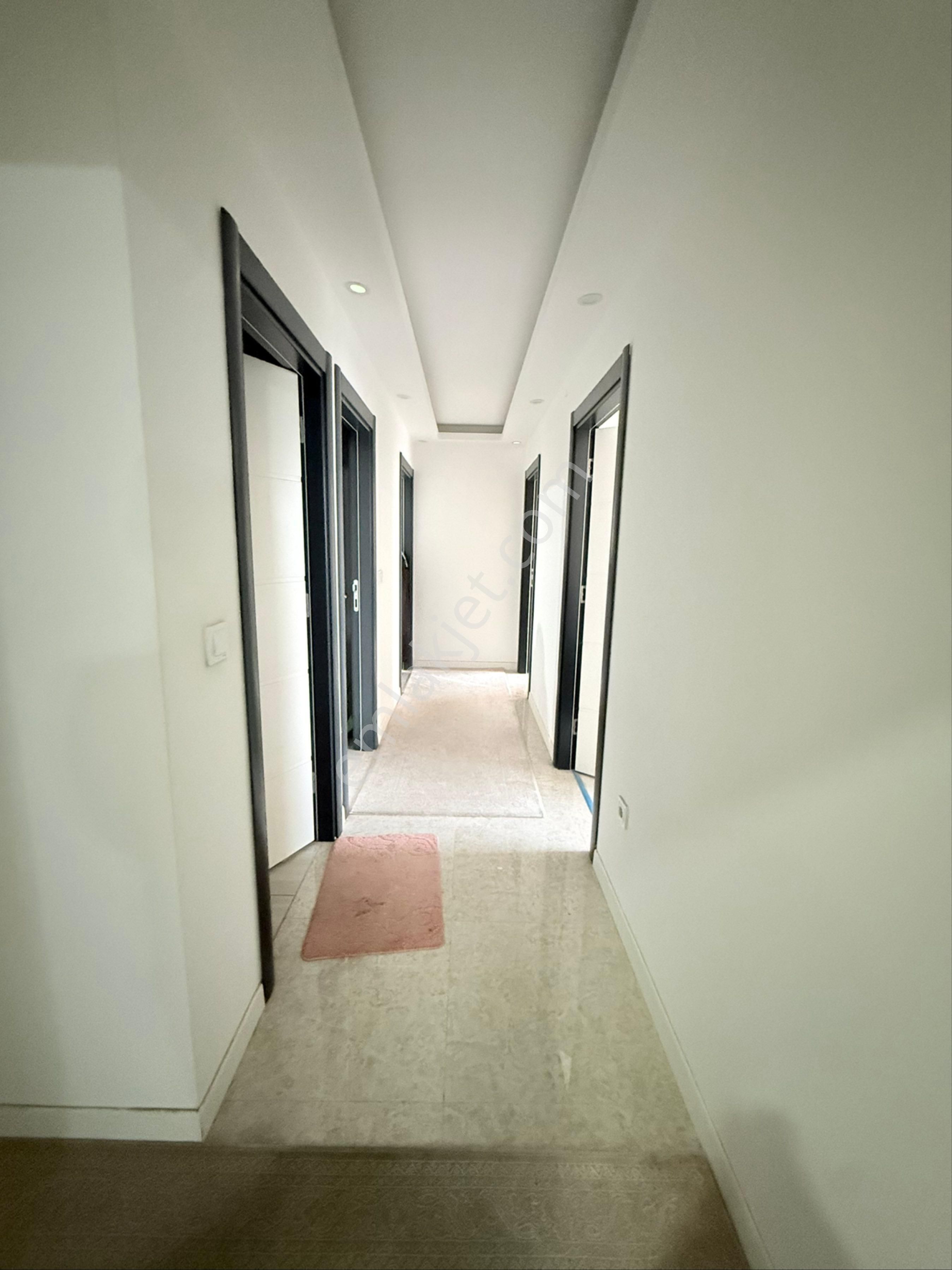 Çerkezköy Avm Bölgesinde 3+1 Site İçinde Uyguna Acil Satılık - Görsel 3