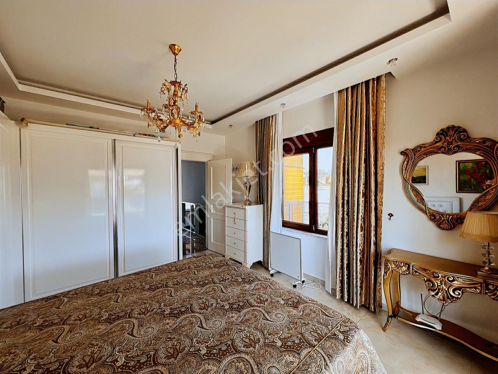 Alanya'da Sahile 250 M Mesafede Müstakil Villa | Tekce - Görsel 35