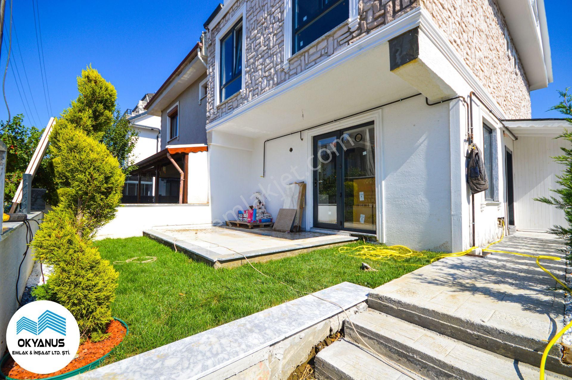 Sakarya Kocaali De Deniz Manzaralı Ön Arka Cephe Seçenekli 3+1 Villa