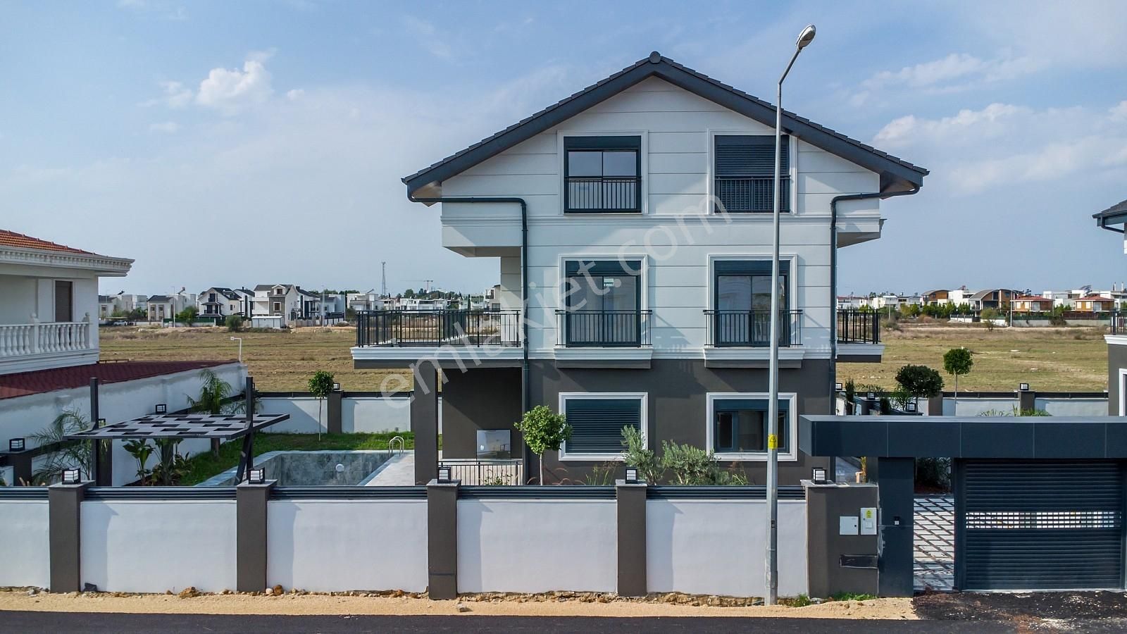 Neovilla Papatya Projesi'nde Bahçeli Lüks Müstakil Villa | Tekce - Görsel 13