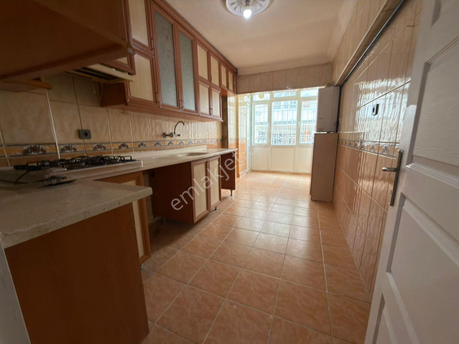 Akşemsettin'de--kat Konumunda--3+1 Bağımsız --fırsat Dairesi- - Görsel 5