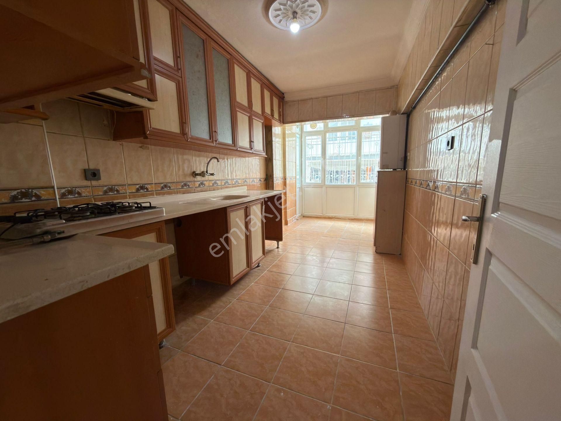 Akşemsettin'de--kat Konumunda--3+1 Bağımsız --fırsat Dairesi- - Görsel 3