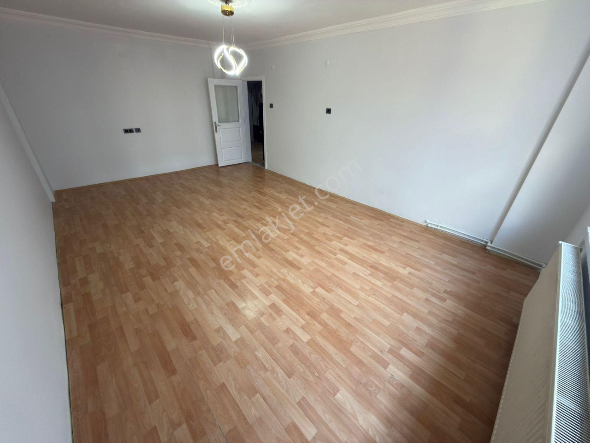 Akşemsettin'de--kat Konumunda--3+1 Bağımsız --fırsat Dairesi- - Görsel 12