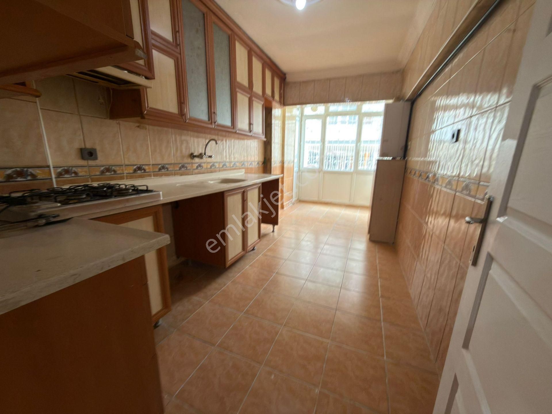 Akşemsettin'de--kat Konumunda--3+1 Bağımsız --fırsat Dairesi- - Görsel 9