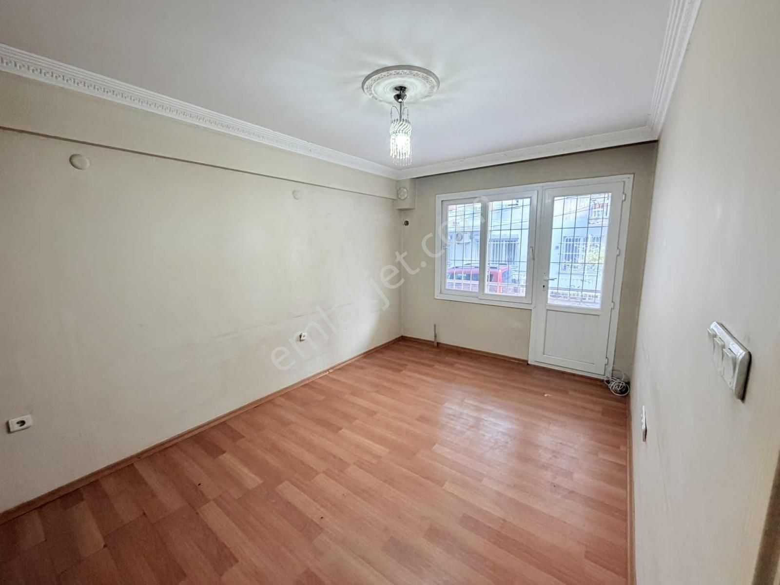 Buca İzban Yakını İnkilap Mah. 2+1 75 M2 17 Senelik Daire