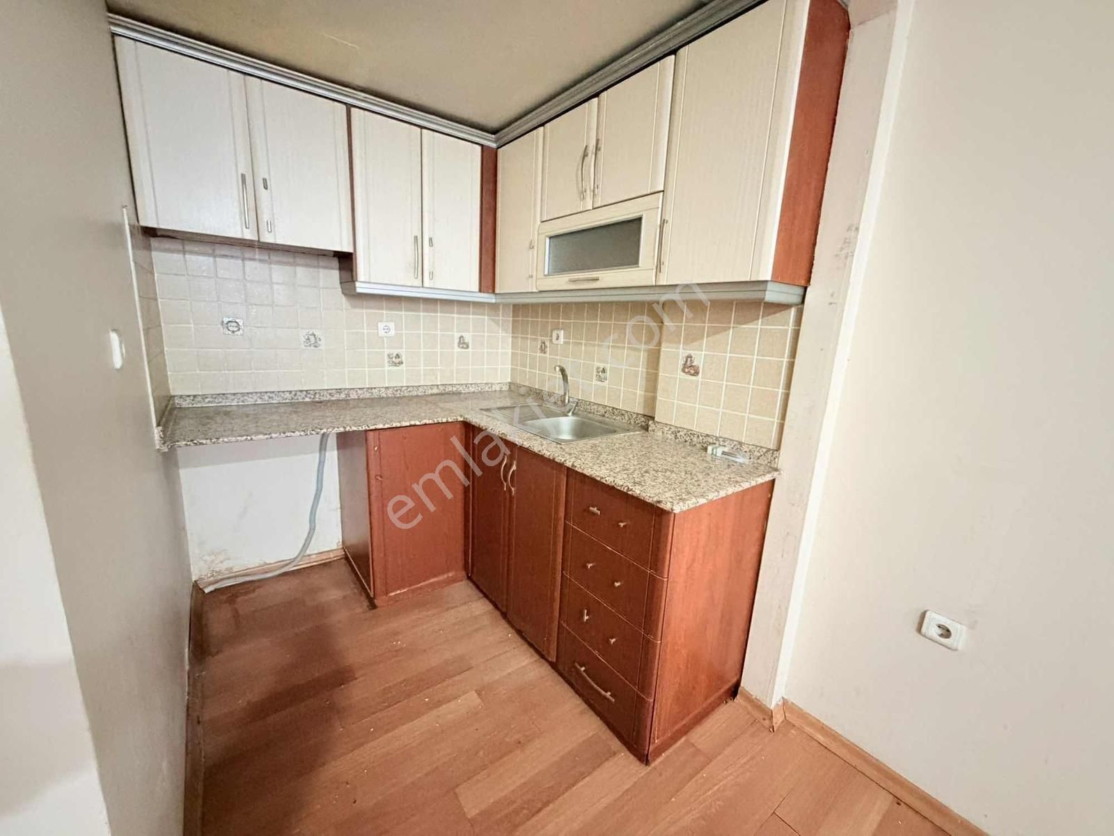 Buca İzban Yakını İnkilap Mah. 2+1 75 M2 17 Senelik Daire - Görsel 5