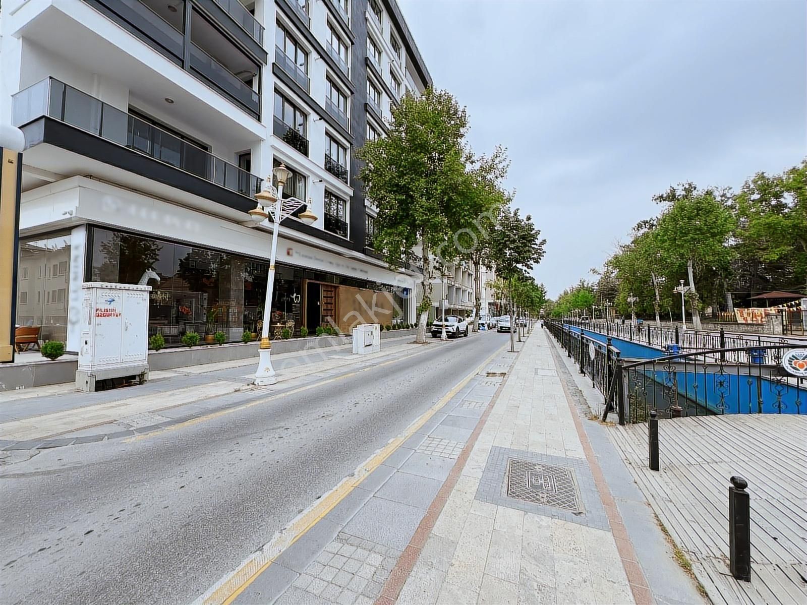 Coldwell Banker'den 2.kanalboyu'nda Kiracılı Satılık İş Yeri - Görsel 6