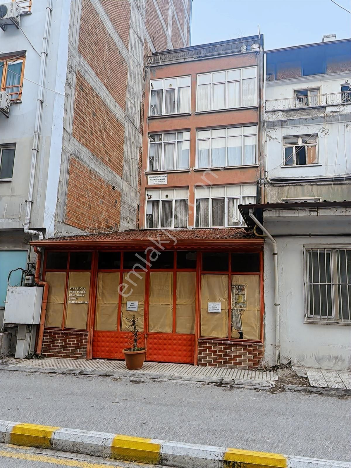 İnönü Caddesi Nüfus Müdürlüğü Karşında Satılık Bina - Görsel 3