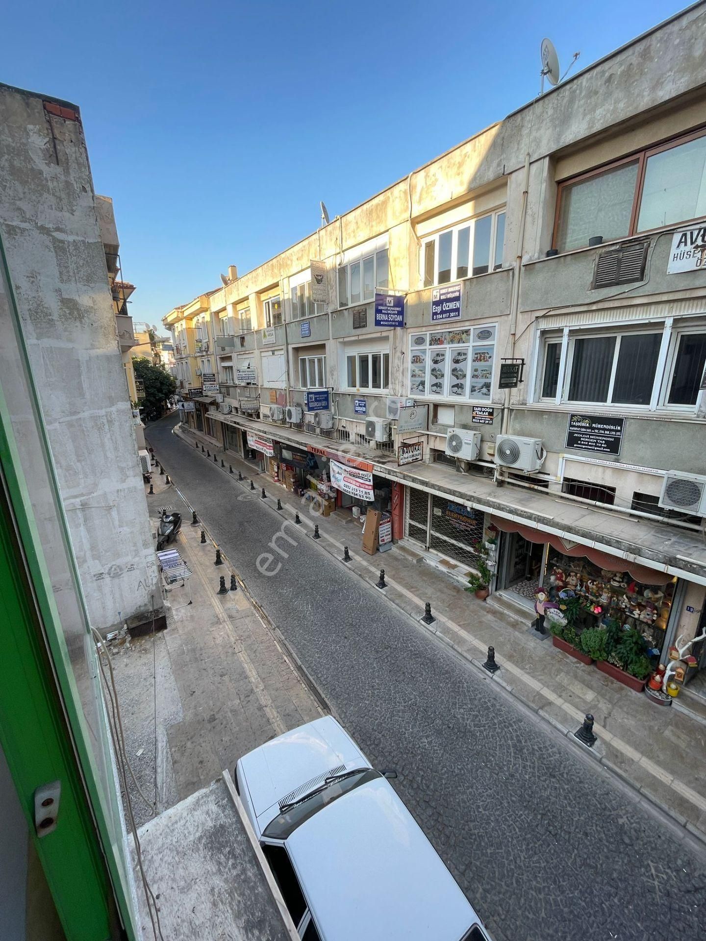 Doğadan Milas Hacıilyas Çarşıda 2 Oda Ofis Büro