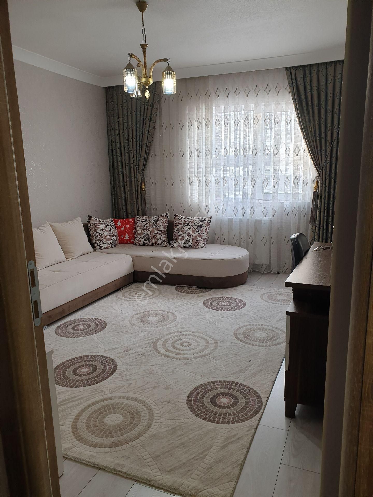 29 Ekim Mahallesinde Eşyalı Kiralık 3+1 Daire - Görsel 13