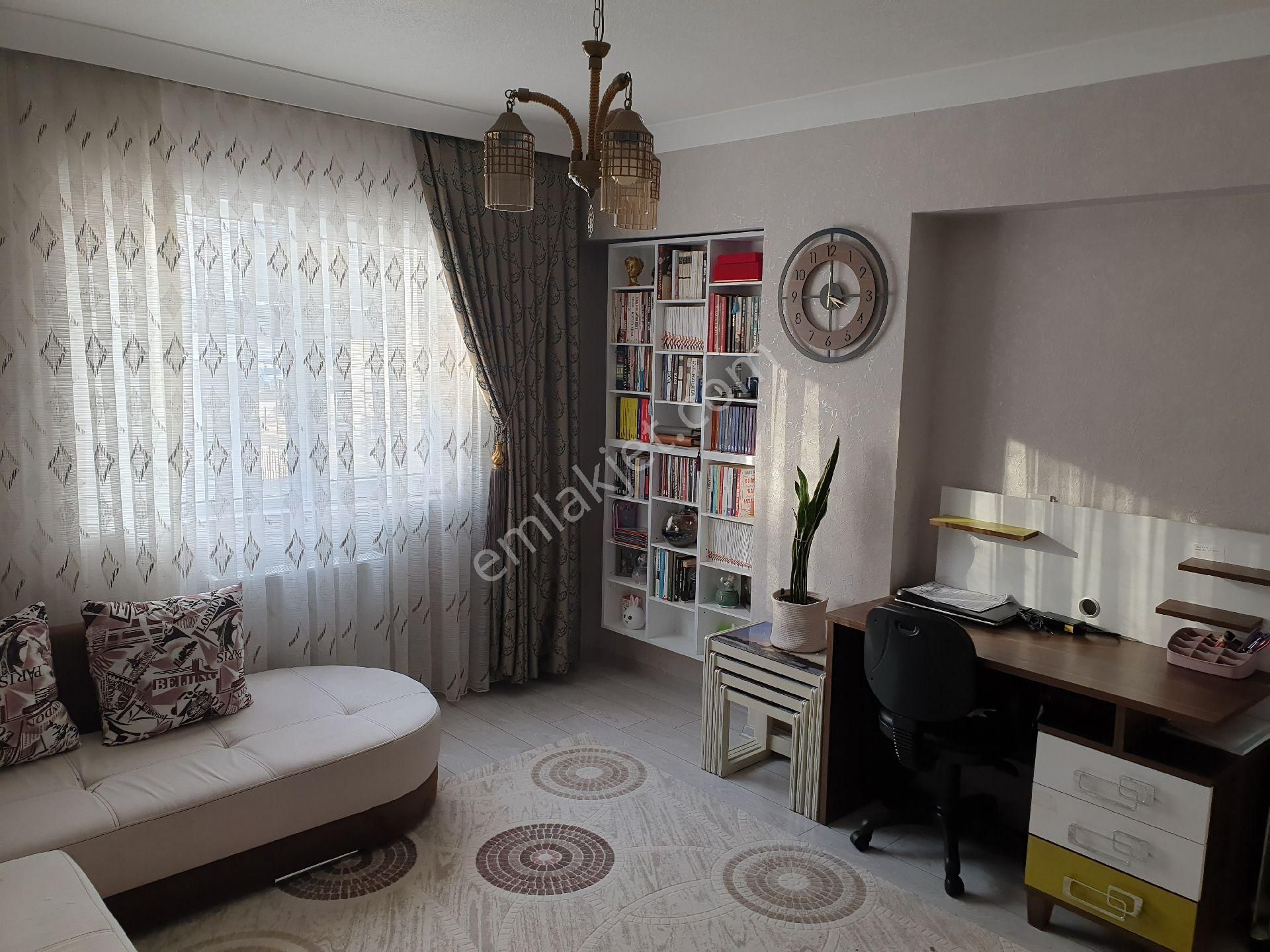 29 Ekim Mahallesinde Eşyalı Kiralık 3+1 Daire - Görsel 11