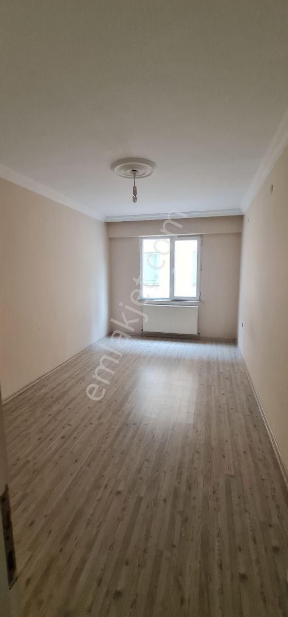 Çerkezköy Merkez Anfi Civarı İskanlı 3+1 Satılık Daire... - Görsel 2
