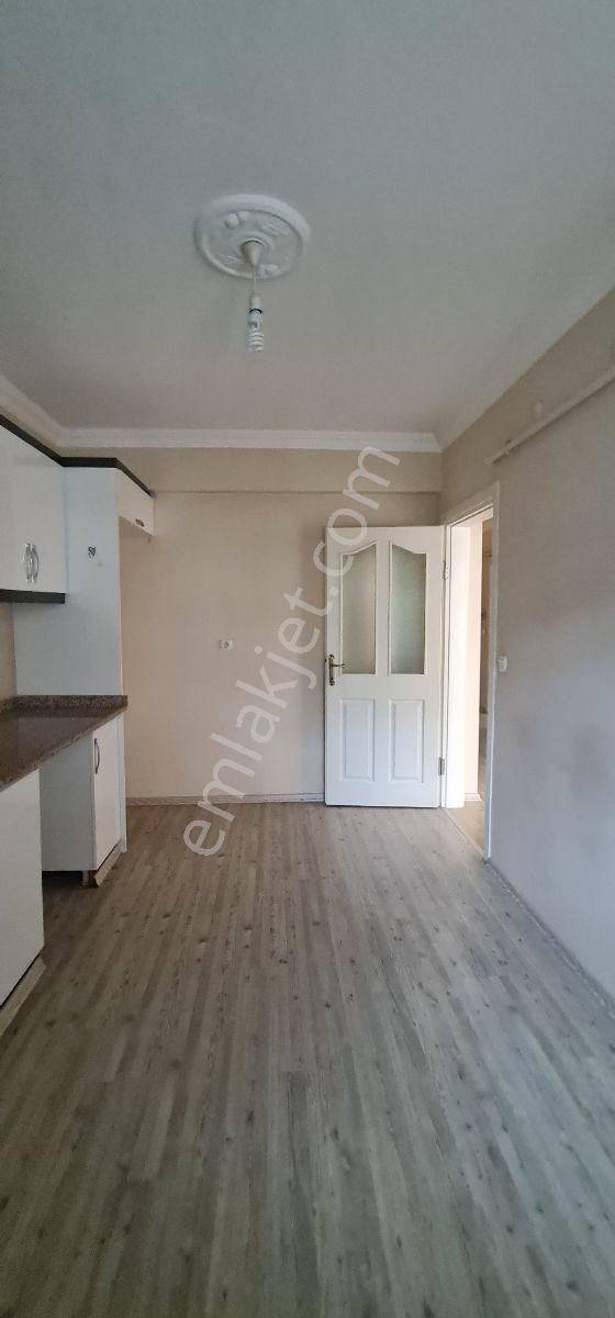 Çerkezköy Merkez Anfi Civarı İskanlı 3+1 Satılık Daire... - Görsel 17