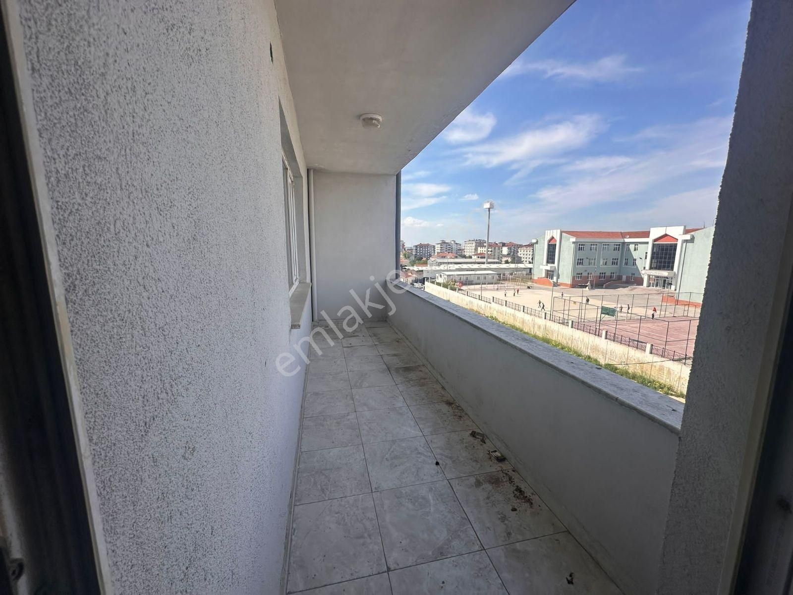 Çerkezköy Merkez Anfi Civarı İskanlı 3+1 Satılık Daire... - Görsel 7