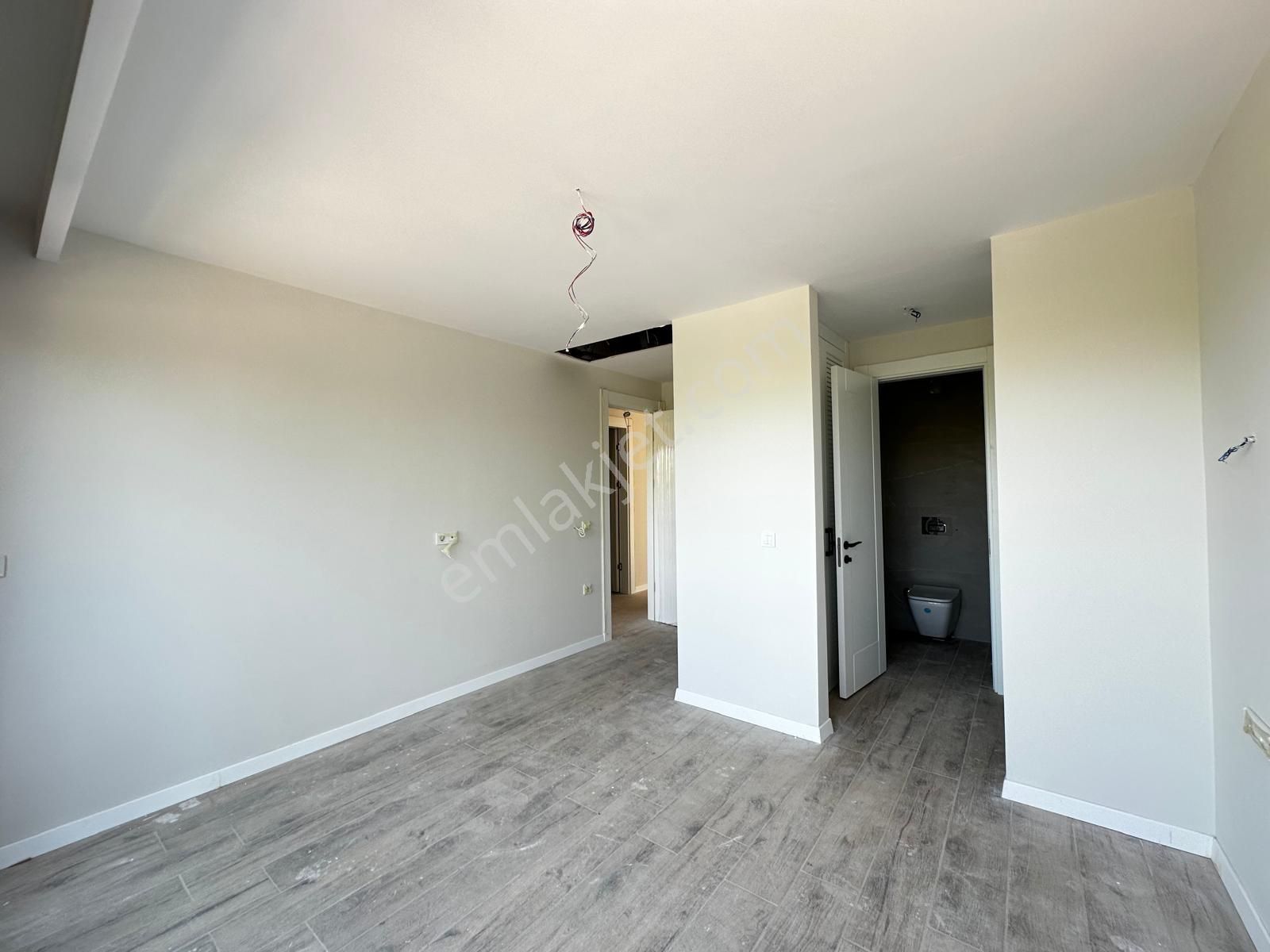 Kuşadası Karaova'da Denize Ve Avm'lere Yürüme Mesafesi Sıfır 5+2 - Görsel 11