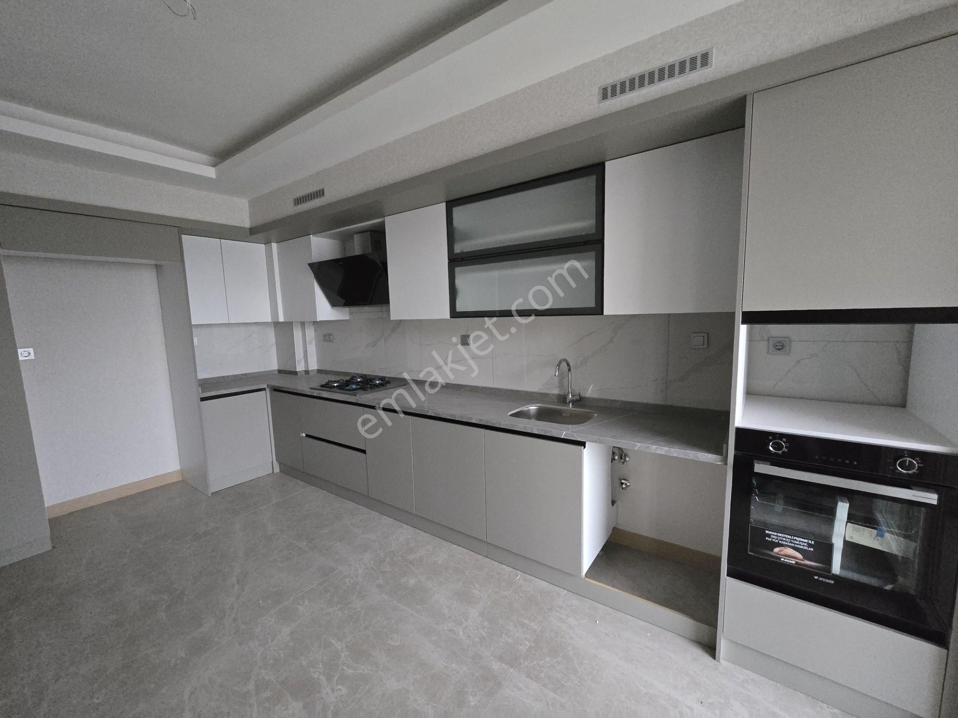 Sancak Mahallesi Sıfır Site İçi 4+1 Daireler