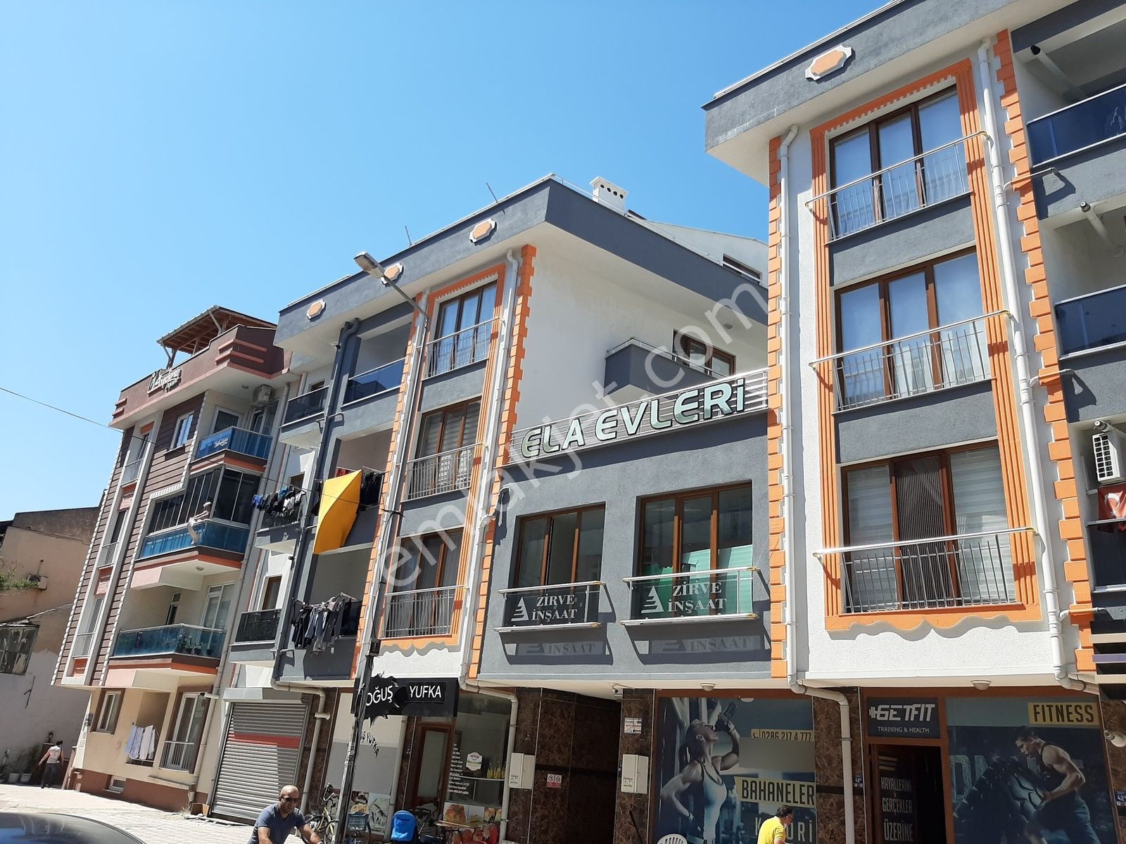 1+1 Çanakkale Barbaros İlkokulu Yakını Eşyalı Ela Evler