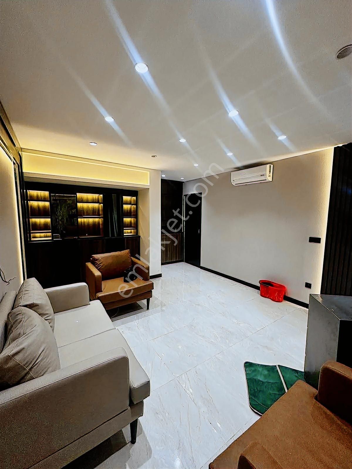 Bağlarçeşme Caddesi Üzerinde 300 M² Kiralık Geniş Dükkan - Görsel 6