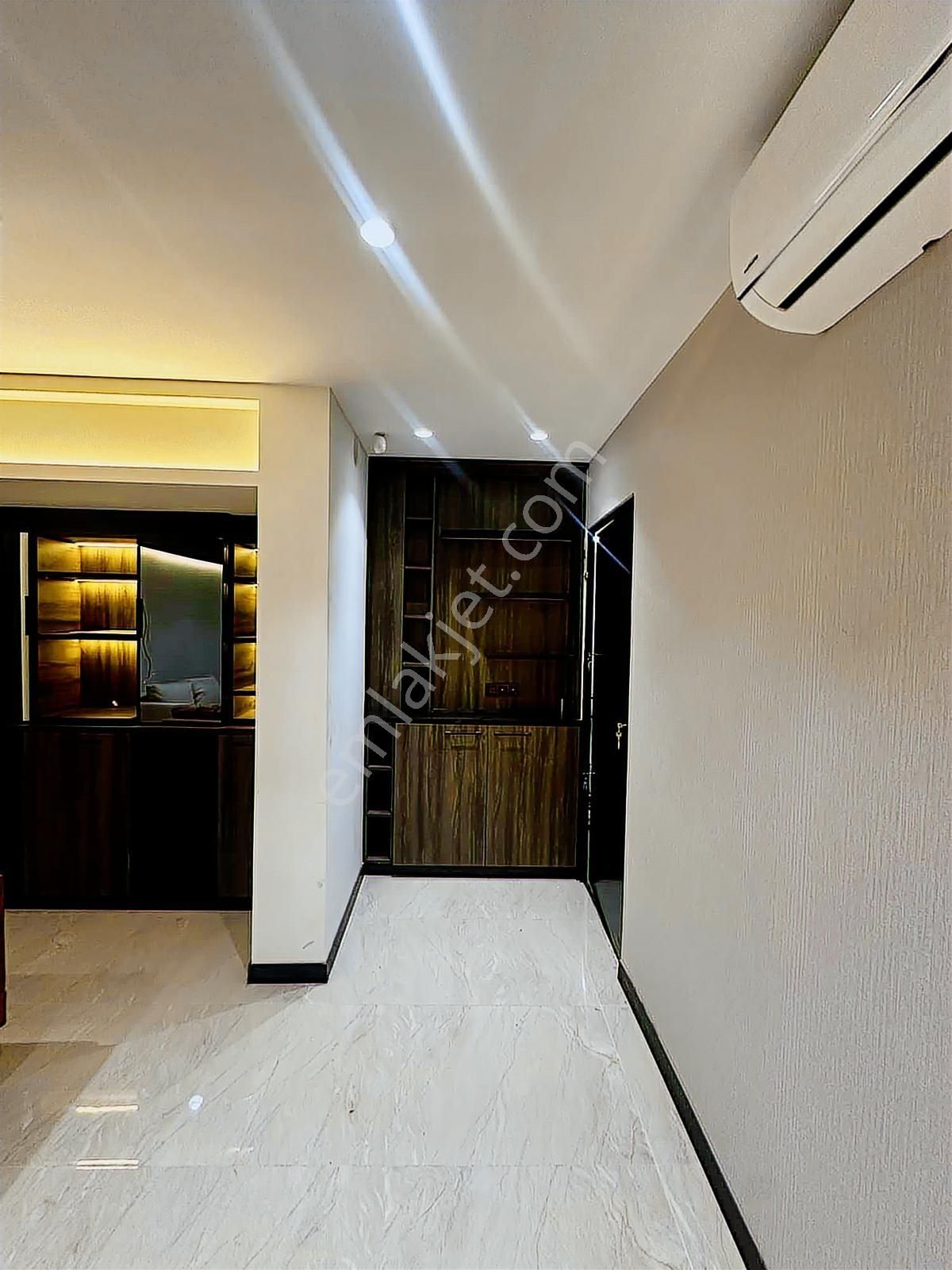 Bağlarçeşme Caddesi Üzerinde 300 M² Kiralık Geniş Dükkan - Görsel 21