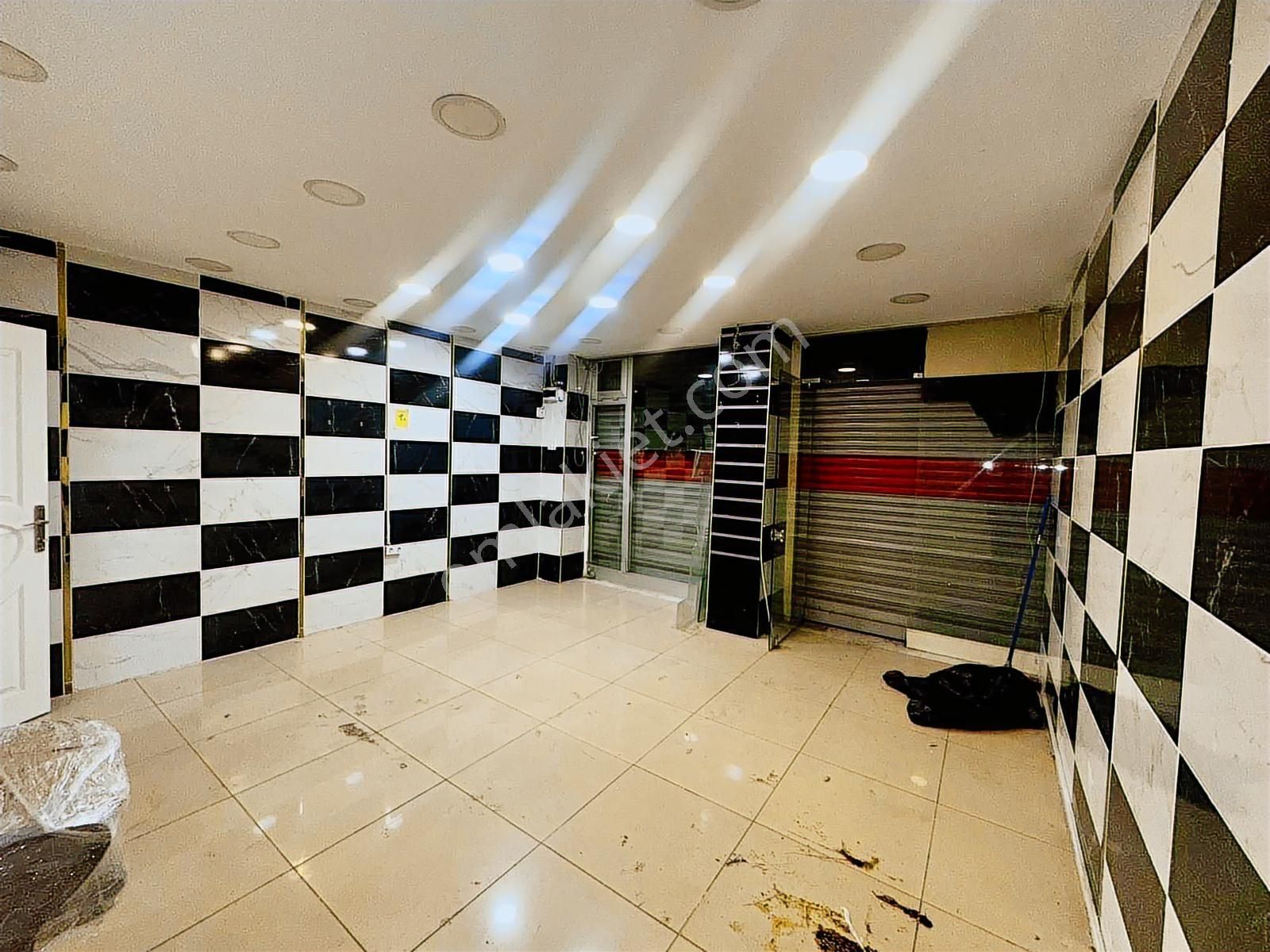 Bağlarçeşme Caddesi Üzerinde 300 M² Kiralık Geniş Dükkan - Görsel 12