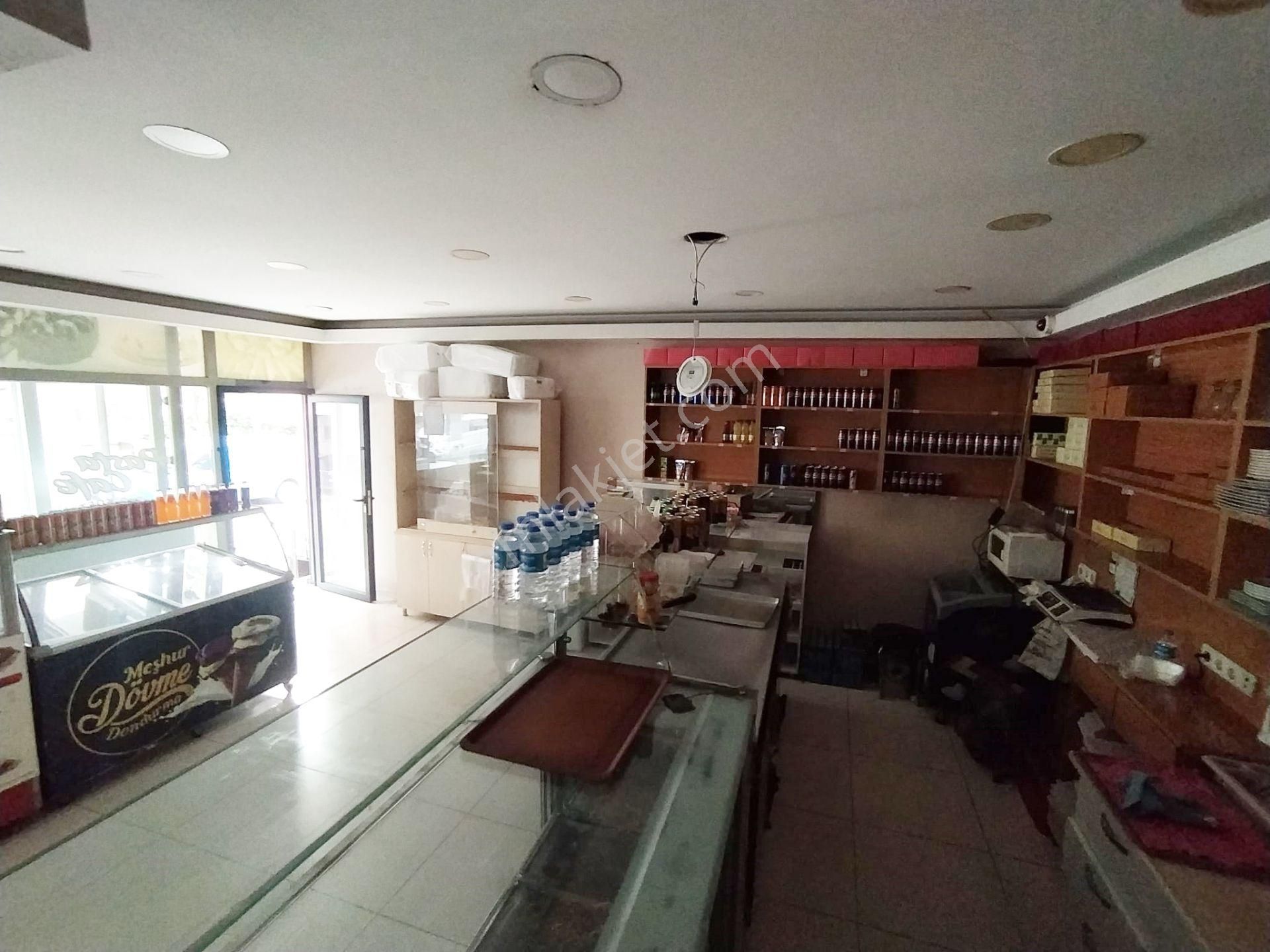 Mertcan Dan Atatürk Cad Yürüme 60m2 Fırsat Kiralık Dükkan - Görsel 3