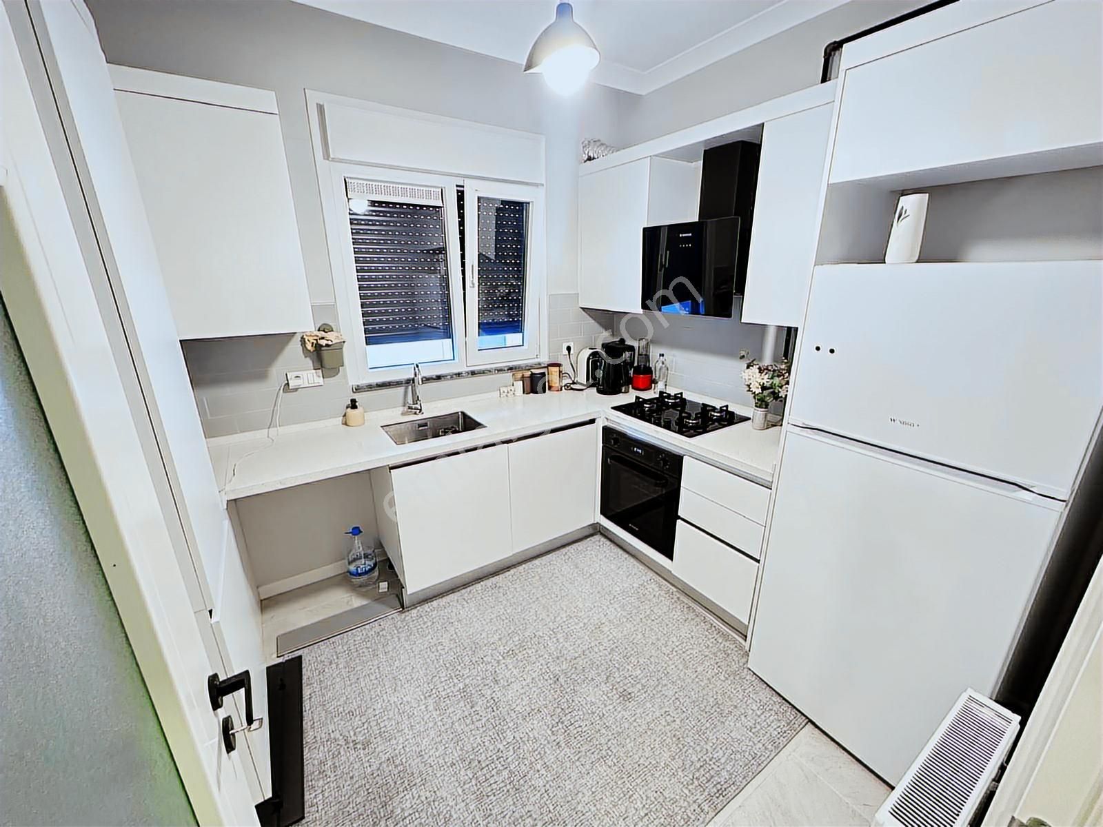 Tek Yetkili Erenköy'de 4+2 Net 180 M2 Balkonlu Ebv Banyolu Sıfır - Görsel 11