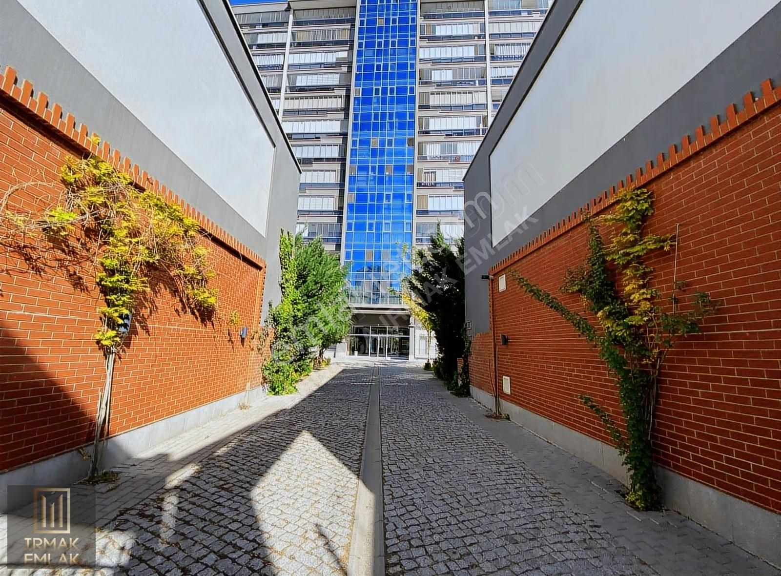 Irmak Emlak- Bağlıca Mermeroğlu Caddesi Belende Evleri'nde Satılık 4+1 Daire - Görsel 34