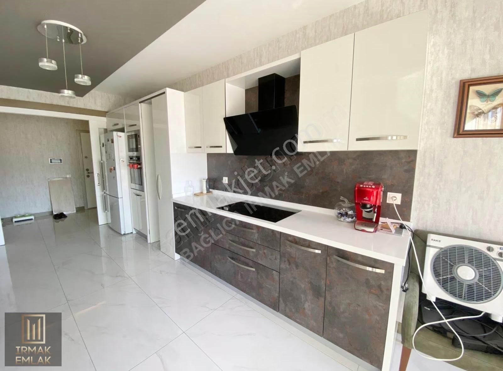 Irmak Emlak- Bağlıca Mermeroğlu Caddesi Belende Evleri'nde Satılık 4+1 Daire - Görsel 3