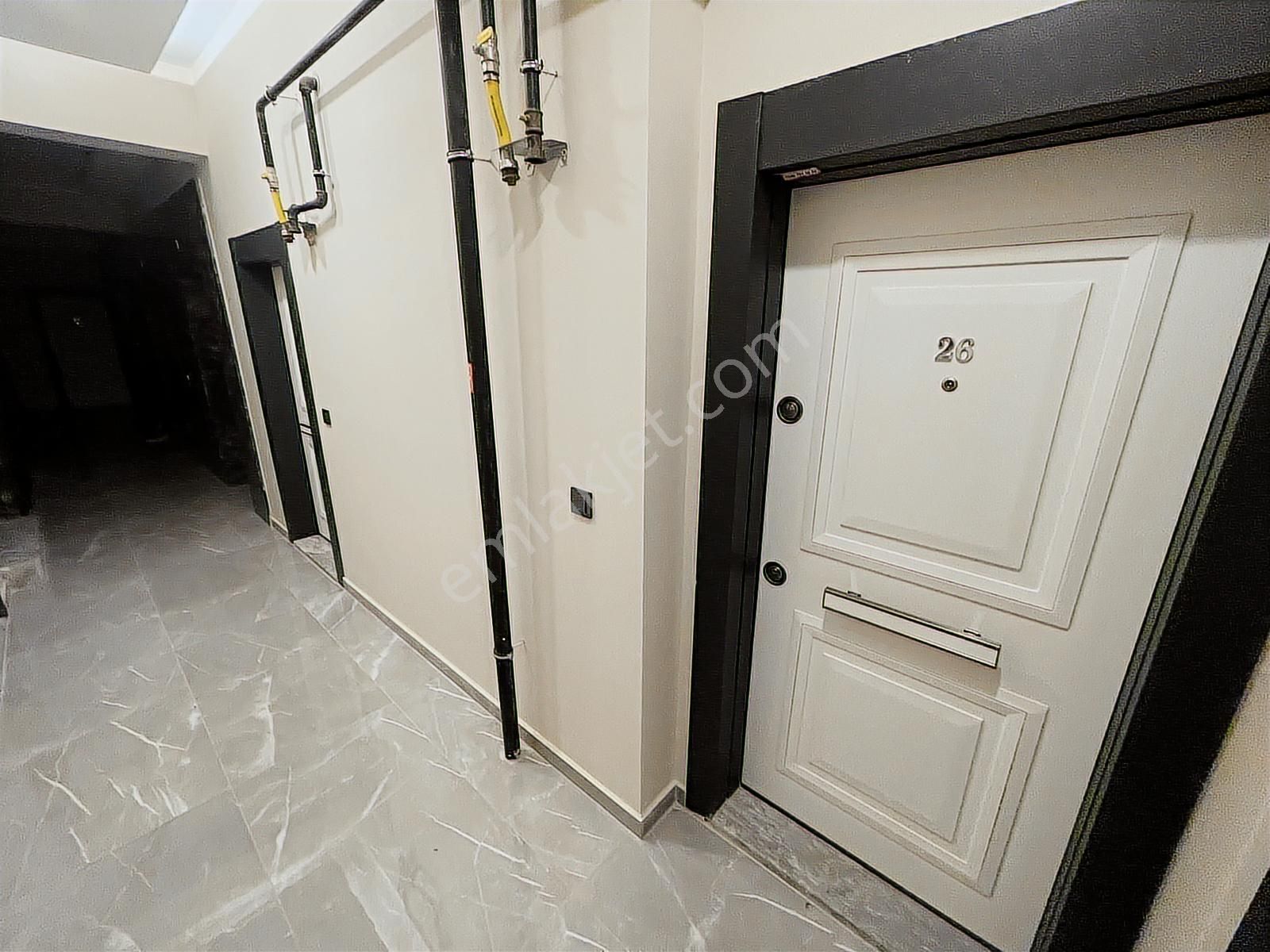 İzmir Menemen Seyrekte Eşyalı Ara Kat Çift Cepheli Sıfır Daire! - Görsel 2