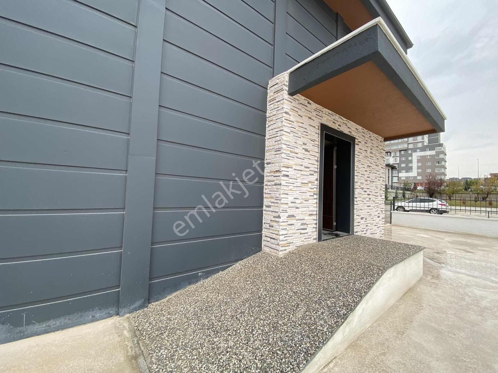 Bağlıca'da Güvenlikli Site İçi Satılık Villa - Görsel 29
