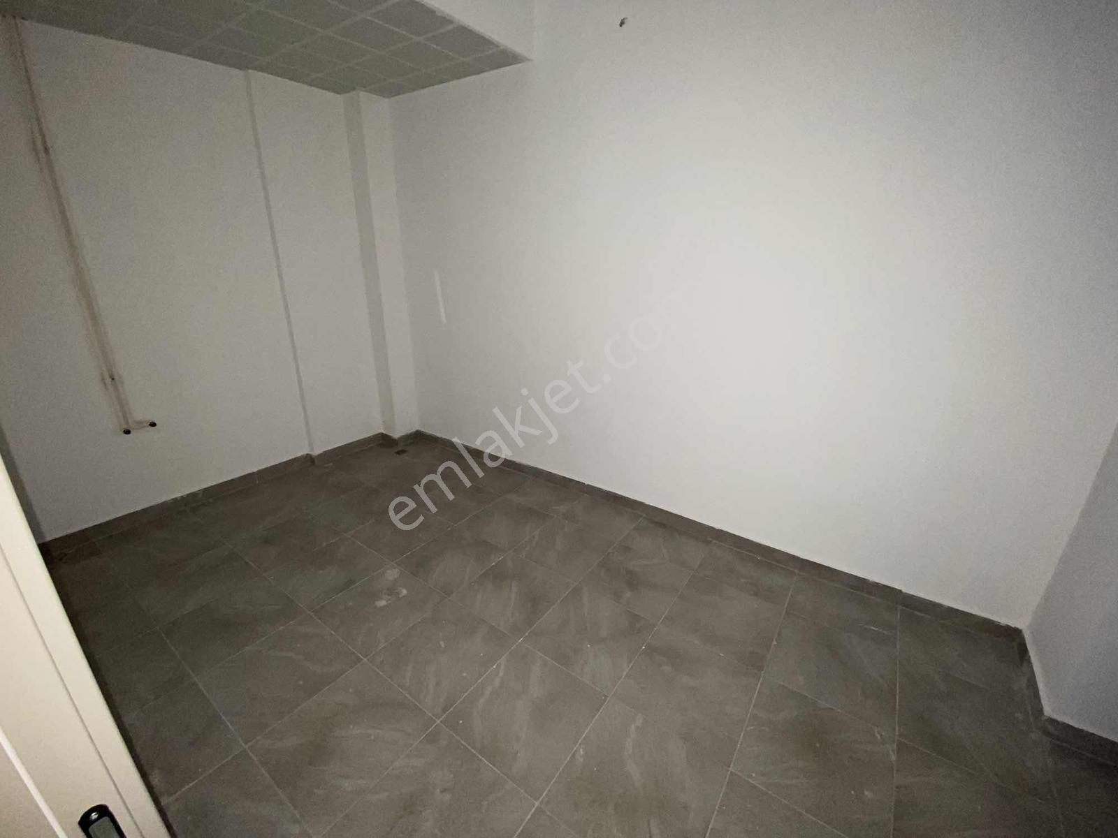 Bağlıca'da Güvenlikli Site İçi Satılık Villa - Görsel 26
