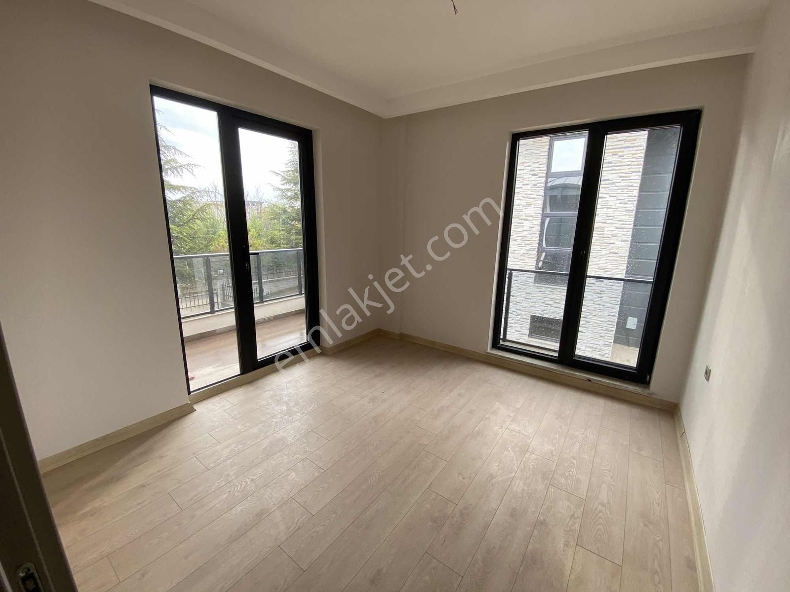 Bağlıca'da Güvenlikli Site İçi Satılık Villa - Görsel 10