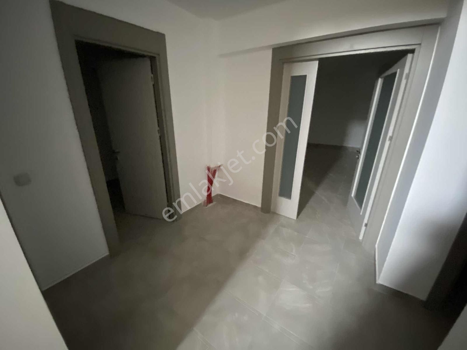 Bağlıca'da Güvenlikli Site İçi Satılık Villa - Görsel 23