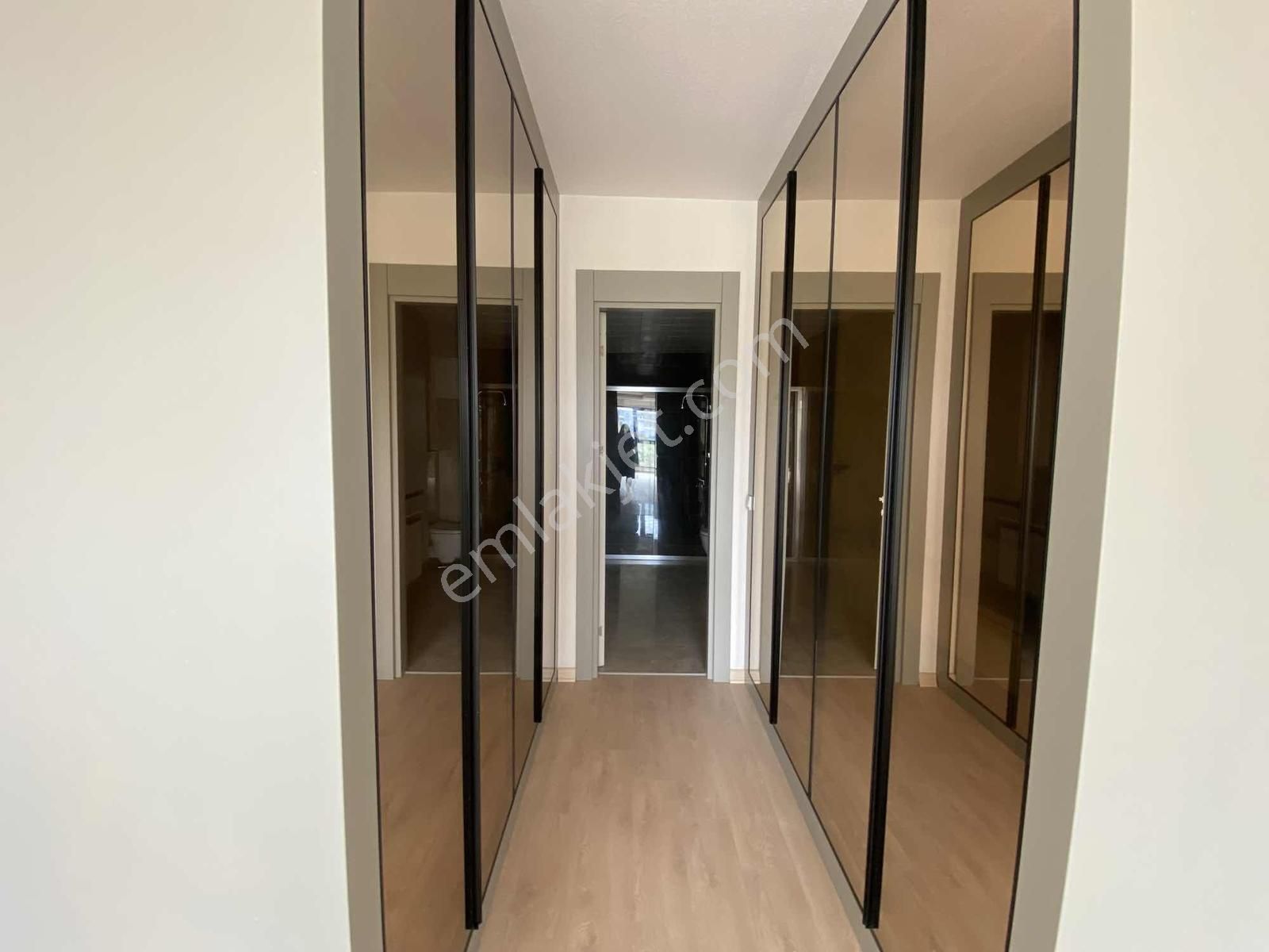 Bağlıca'da Güvenlikli Site İçi Satılık Villa - Görsel 34