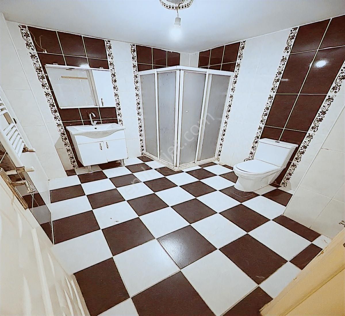 Fiyat Düştü B.çeşme Mahallesi Çok Büyük 3+1 Balkonl Yüksek Giriş - Görsel 16