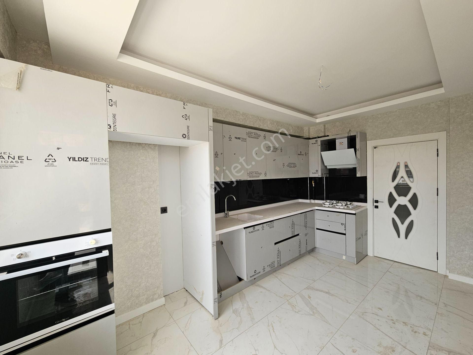 Selahaddin Eyyübi Mahallesinde Satılık 3+1 Fırsat Lüx Sıfır Daireler