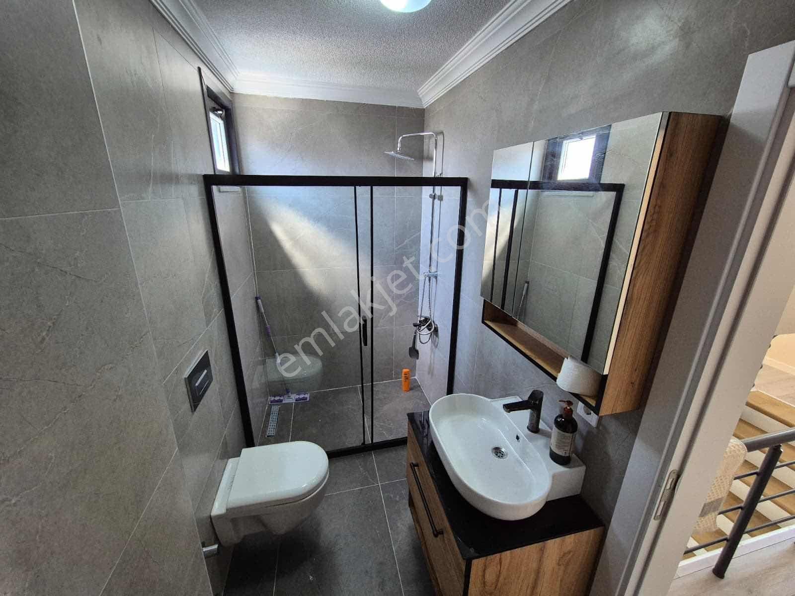 #mega Yapı# İskanlı 7+1 Ebeveyn Banyolu Bodrum Katlı Villa - Görsel 33