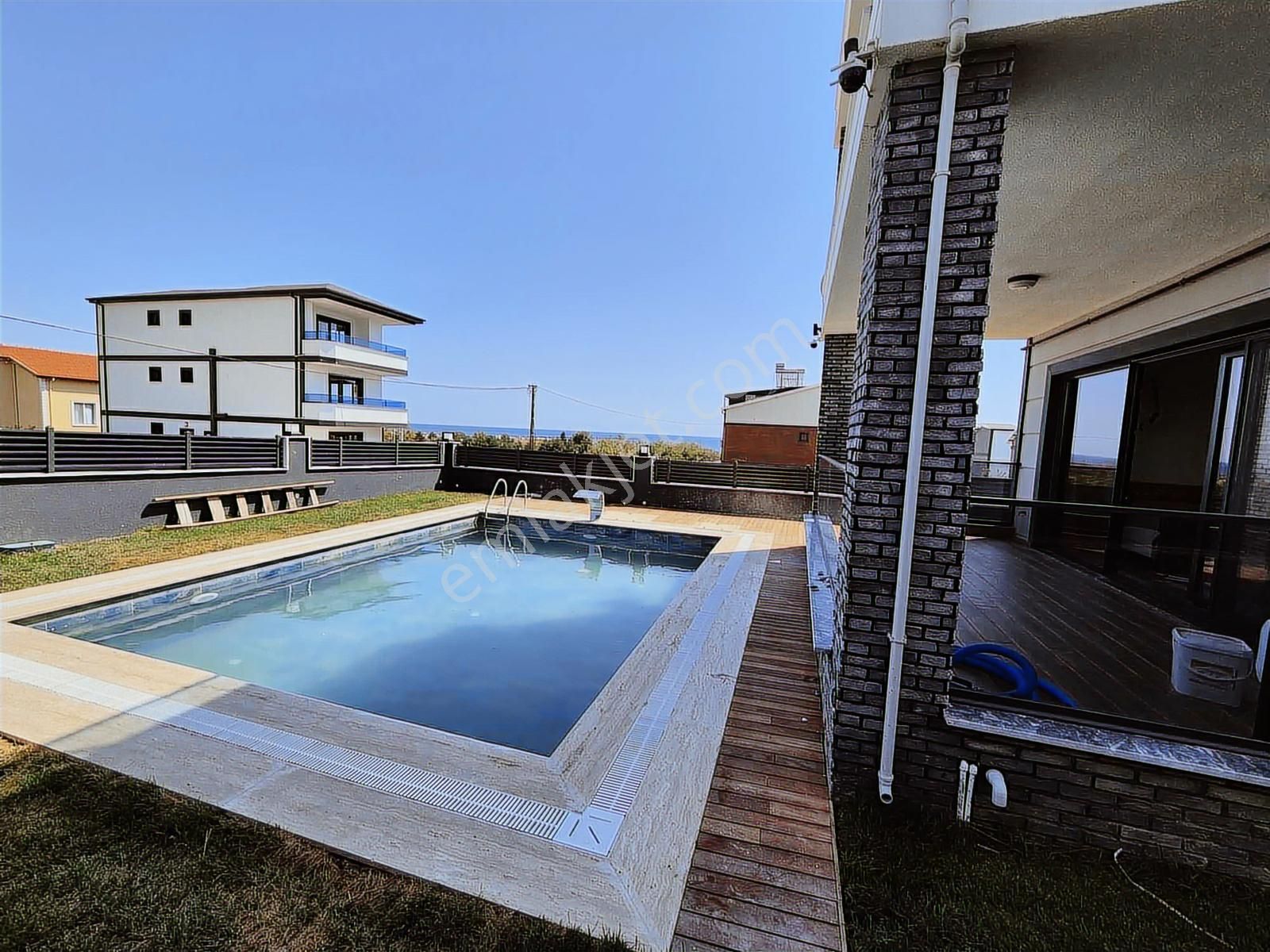 #mega Yapı# İskanlı 7+1 Ebeveyn Banyolu Bodrum Katlı Villa - Görsel 18