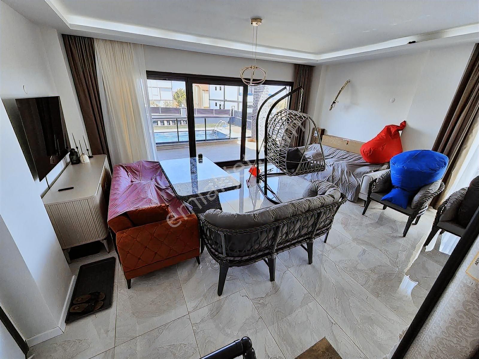 #mega Yapı# İskanlı 7+1 Ebeveyn Banyolu Bodrum Katlı Villa - Görsel 35