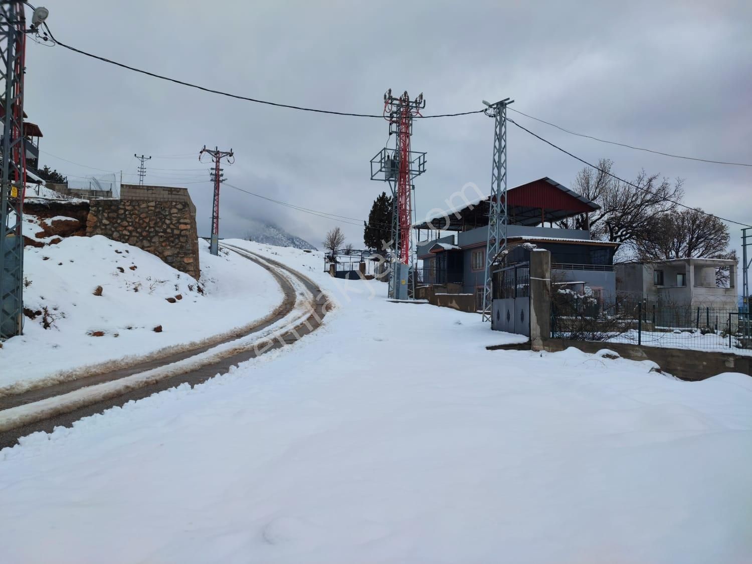 Kar Emlaktan Yenikonacık Bozkırlı Mevkiinde Projeli 400 M2 Satılık Arsa - Görsel 4