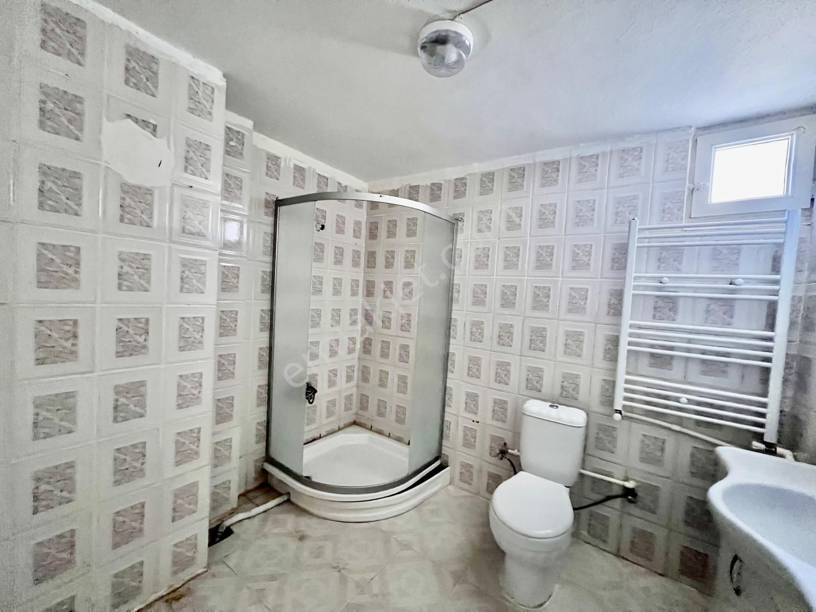 Acl Emlak'dan Karaköprü Karşıyaka'da Ara Kat 3+1 Kiralık Daire - Görsel 24